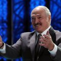 "На ногах умудрился перенести коронавирус": Лукашенко заявил, что переболел COVID-19