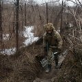 Ukrainos rytuose per susirėmimus su separatistais žuvo vienas ukrainiečių karys