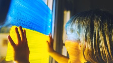 „Švyturys-Utenos alus“ jungiasi prie „Stiprūs kartu“ ir „Blue/Yellow“ pagalbos Ukrainos našlaičiams