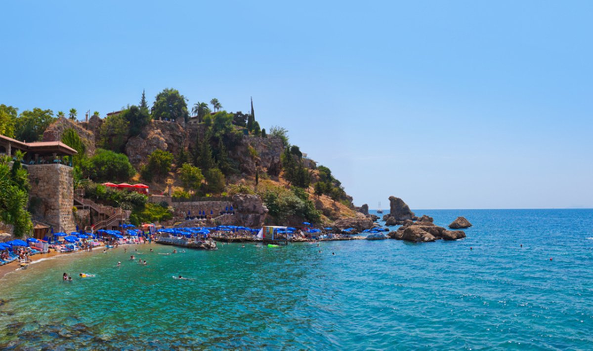 Vienas iš Antalijos paplūdimių (Turkija)