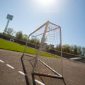 Joniškio rajono mokykla skundžiasi prastos kokybės stadionu