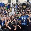 Policija išvaikė „Inter“ fanų čempionišką vakarėlį, miestiečiai reikalauja mero galvos