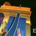 Motociklininkas Las Vegase peršoko „Triumfo arką“