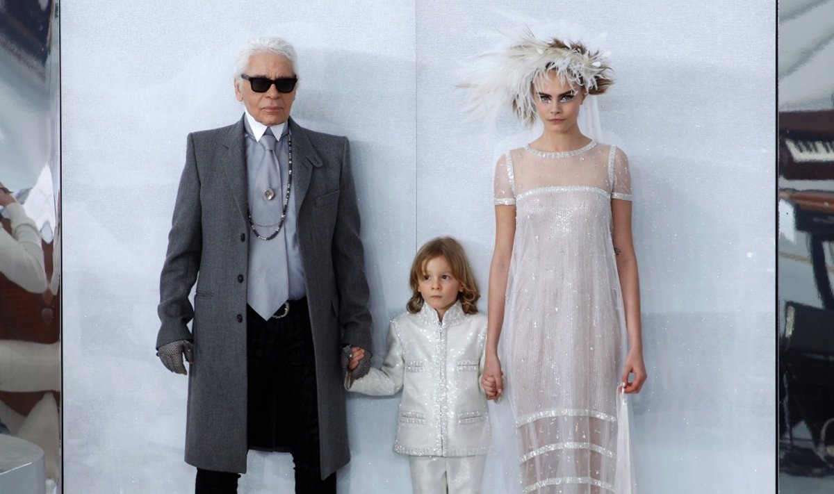 Karlas Lagerfeldas pristatė "Chanel" kolekciją