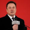 „Tesla“ planuoja iki 2020 metų pasiūlyti „robotų taksi“ paslaugas