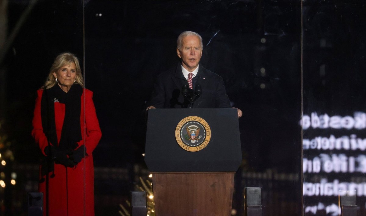 JAV prezidentas Joe Bidenas kartu su savo žmona Jill