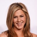 Premjeros metu J. Aniston parodė savo įspūdingą vestuvinį žiedą