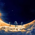 Filmo „Moonfall: Mėnulio kritimas“ recenzija: projektas, skirtas smegenis kine mokantiems išjungti žiūrovams