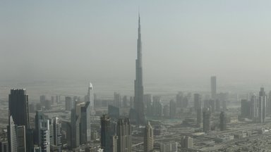 Bandydamas paskatinti verslą ir turizmą Dubajus panaikino mokestį alkoholiui