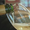 Prancūzijos šampano gamintojai varžosi dėl karališkų vestuvių