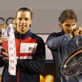 R.Nadalis sensacingai suklupo ATP turnyro Čilėje ant grunto finale