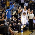 NBA lygoje – S. Curry bomba su sirena iš vidurio aikštės ir rekordinis R. Westbrooko šėlsmas