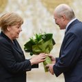 Меркель обсудила с Лукашенко ситуацию на границе с Беларусью