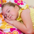 Pietų miegas naudingas ne tik darželinukams: kodėl miegoti turėtų ir mokyklinukai?