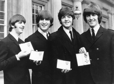The Beatles nariai: Ringo Starr, John Lennon, Paul McCartney ir George Harrison 