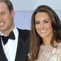 Princas Williamas su žmona Kate oficialiai pasirodė kaip karališkoji pora