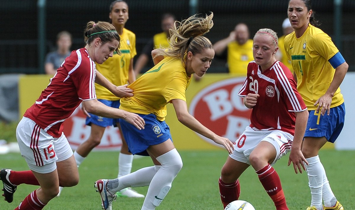 Brazilijos ir Danijos moterų futbolo rinktinių mačas