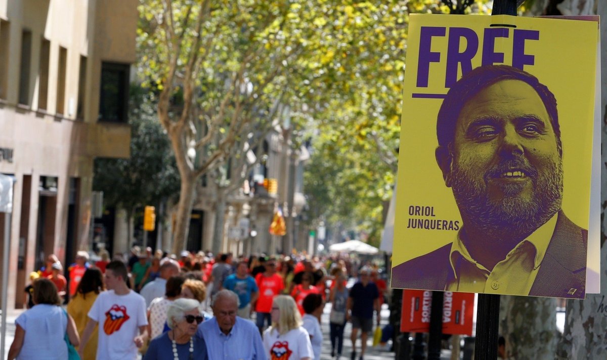 Plakatas, reikalaujantis paleisti Oriolį Junquerasą