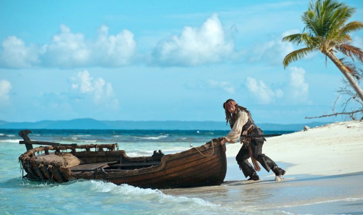 „Karibų piratai: ant keistų bangų“