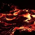 Įspūdingame vaizdo įraše iš ugnikalnio Havajuose tekančios lavos šokis