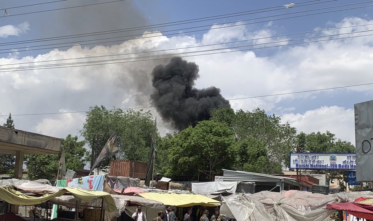 Per išpuolius Kabule užpulta ligoninė ir laidojimo cereonija