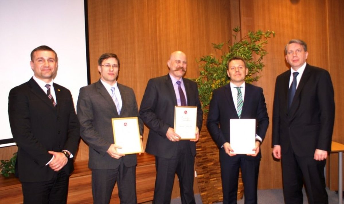 Prokurorai (iš kairės į dešinę) Saulius Galminas, Aurelijus Stanislovaitis, Zdislavas Tuliševskis, Vytautas Kukaitis ir Darius Valys