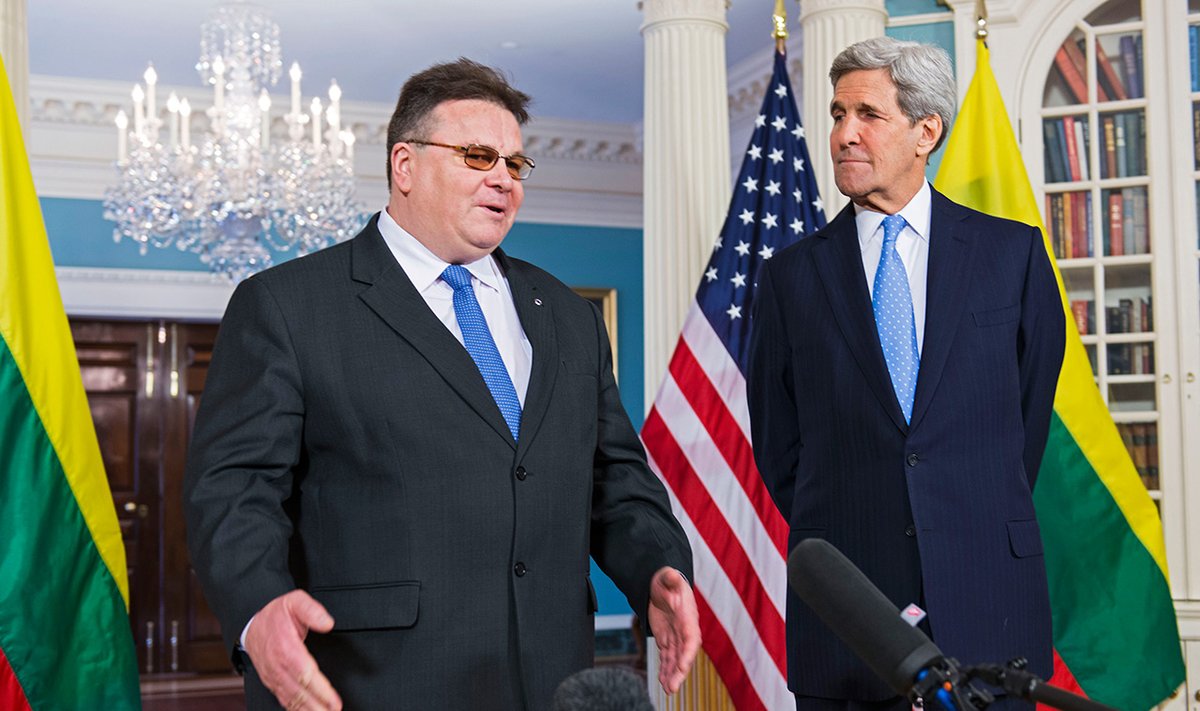 Lithuanian Foreign Minister Linkevičius and US Secretary of State Kerry.   Photo Ludo Segers