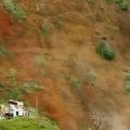 Liudininkas Kolumbijoje nufilmavo 20 žmonių gyvybes nusinešusią nuošliaužą