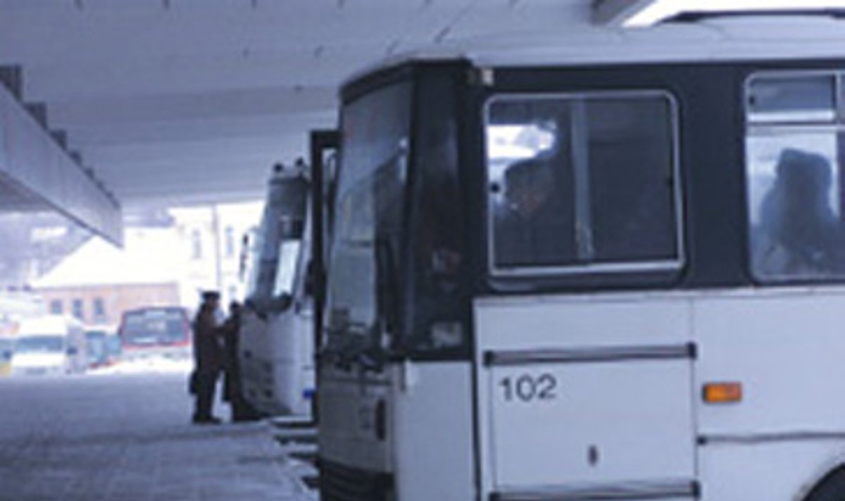 Autobusas, autobusų stotis