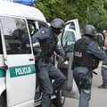 Vilniuje į mokyklą įsiveržė ginkluotų pareigūnų desantas