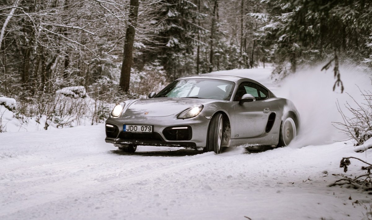 "Porsche" vairavimo akademijos žiemos mokymai