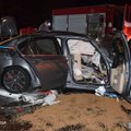 Tragiška BMW avarija Pasvalio r.: žuvo sutuoktiniai, trys mažamečiai sužaloti