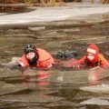 Aplinkosaugininkai mokysis, kaip gelbėti įlūžusius ant ledo