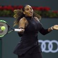 Į teniso kortus grįžusi Serena Williams laimėjo pirmąją akistatą Indian Velse