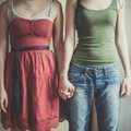 Prancūzijoje vienišos moterys, lesbietės galės pastoti pagalbinio apvaisinimo būdu