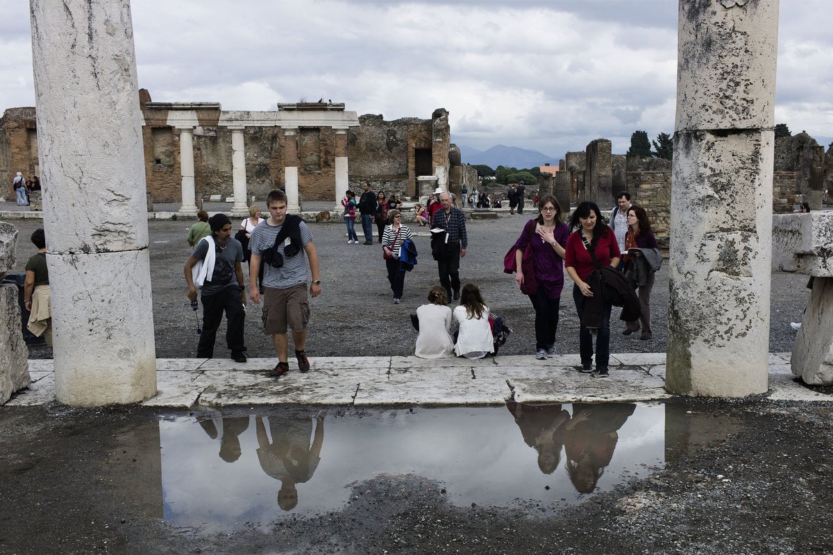Chiedere di salvare il business Pompei-Delfi al collasso