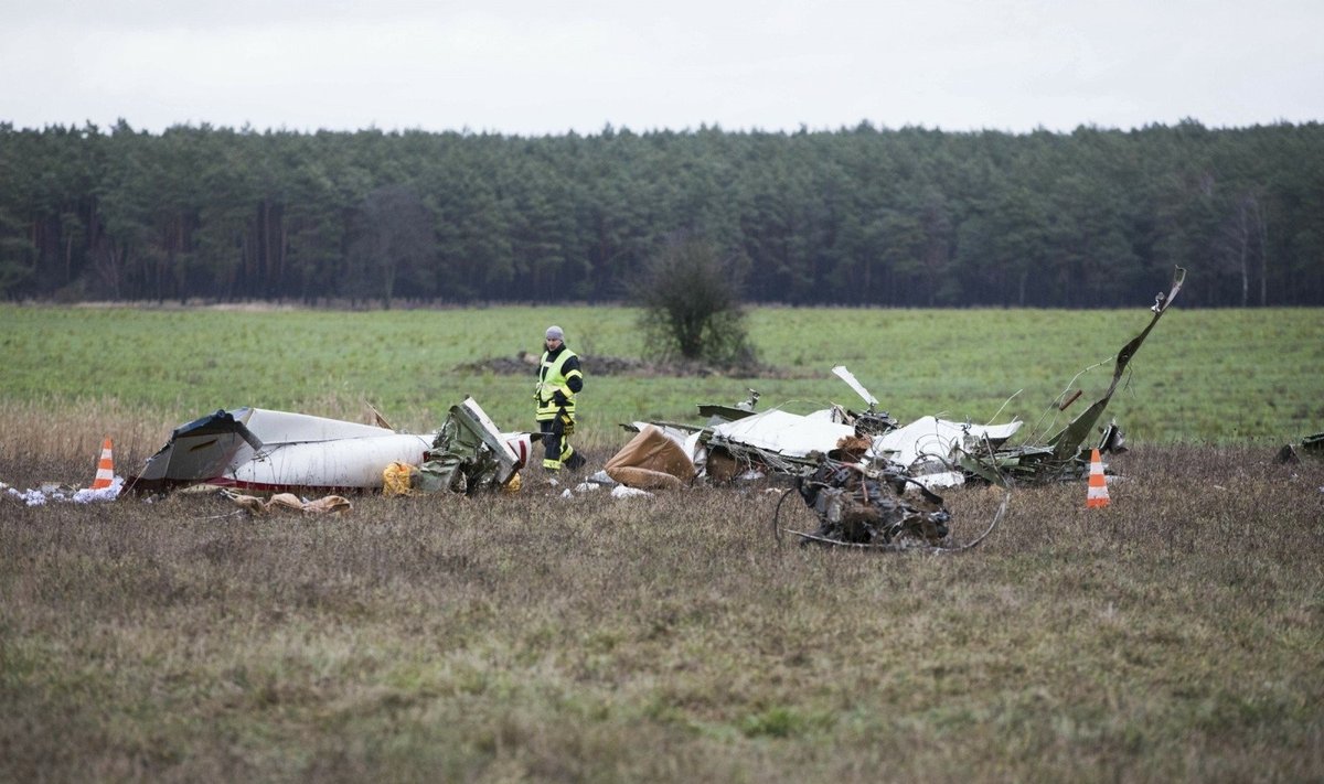 Vokietijos rytuose nukritus lengvajam lėktuvui žuvo du žmonės