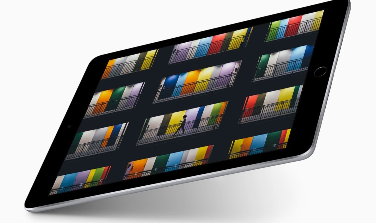 9,7 colių iPad