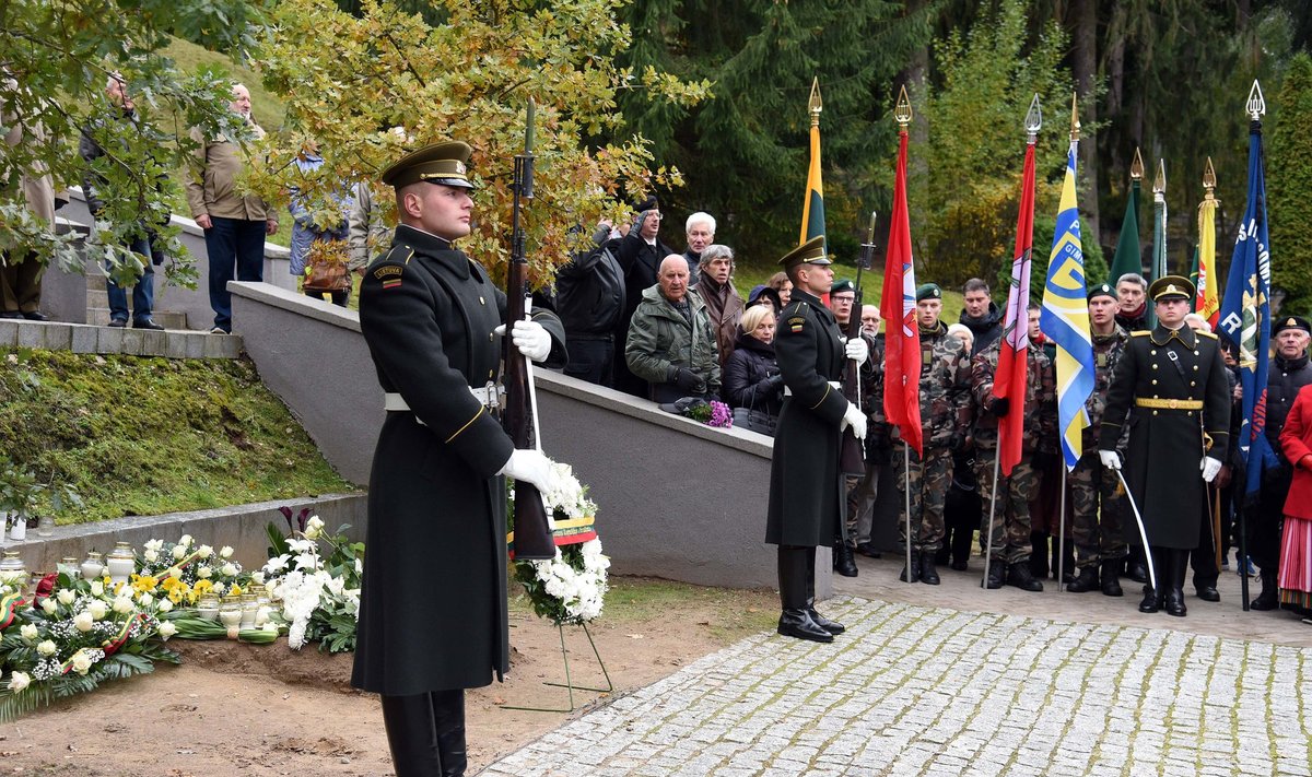 Vilniuje vyko A. Ramanausko-Vanago, kovojusio su sovietine okupacija, laidojimo metinių minėjimas