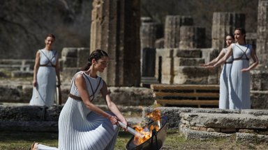 2020 metų olimpiados ugnis Graikijoje įžiebta be žiūrovų