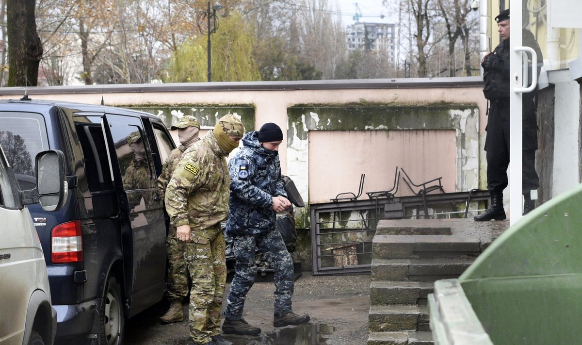 Ukrainos karys, lydimas Rusijos FSB