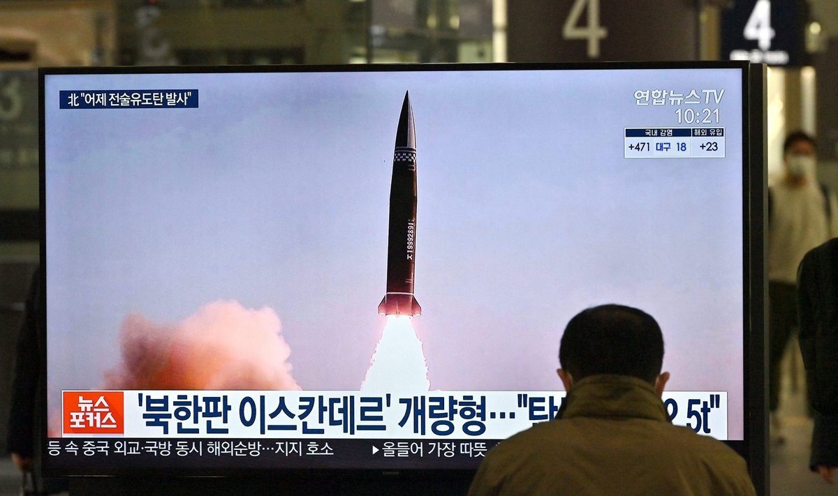 Šiaurės Korėja paleido dvi balistines raketas
