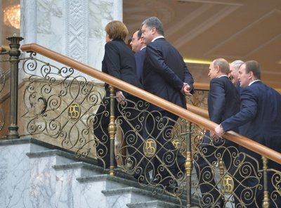 Vladimiras Putinas, Angela Merkel, Francois Hollande'as, Petro Porošenka