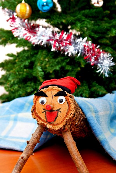 Tradiciniai kalėdiniai Caga Tio – žmogeliukai-medinukai Ispanijoje