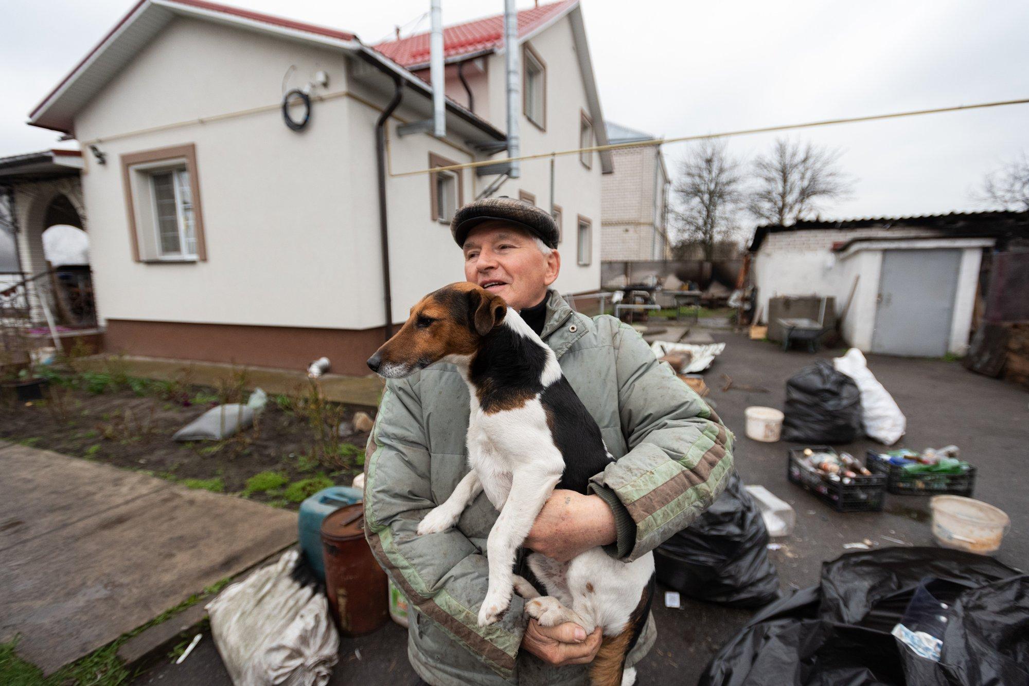 Пенсионер, в доме которого жили российские военные: страшно было, когда они  выпивали - Delfi RU