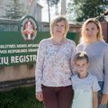 Ошибка ценою в гражданство? Семья из Донецка доказывает родство с литовским партизаном