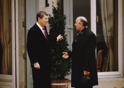 Michailas Gorbačiovas, Ronaldas Reaganas 