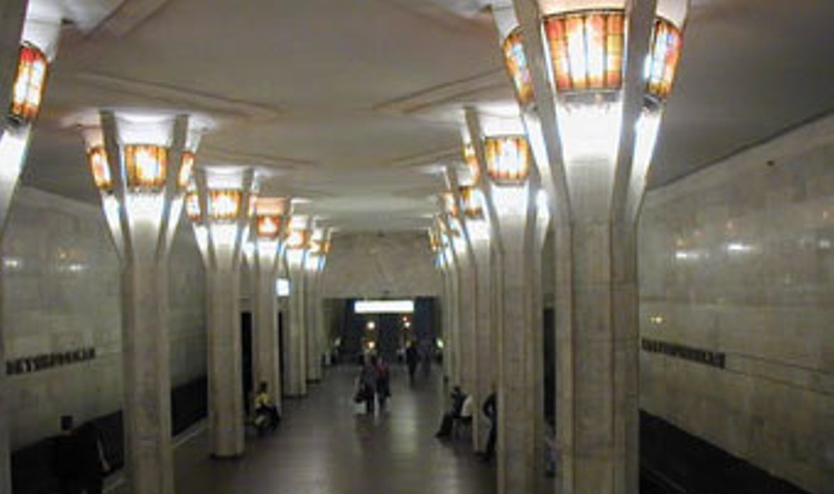 Cтанция метро "Октябрьская" минского метрополитена. Фото с сайта minsk-metro.net