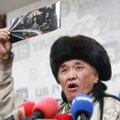Dėl svastikos įtūžęs Rusijos diplomatas sumušė Mongolijos reperį