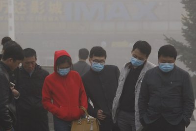 Kinijos Harbino miestą gaubia pavojingas smogas